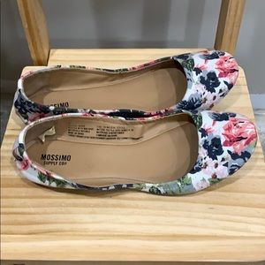 Flowered flats
